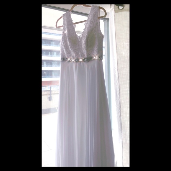 White Formal Evening Gown - Picture 1 of 3